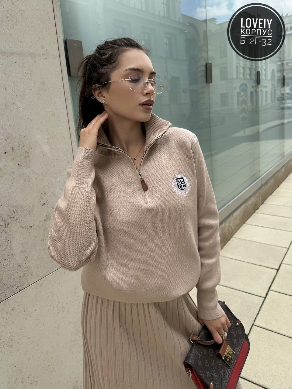 костюм трикотажный с юбкой плиссе syrup,костюм трикотажный с юбкой плиссе,костюм трикотажный с юбкой плиссе syrup цвет серый,костюм юбка плиссе и свитер с горлом вязаный fabfaash,вязаный женский костю