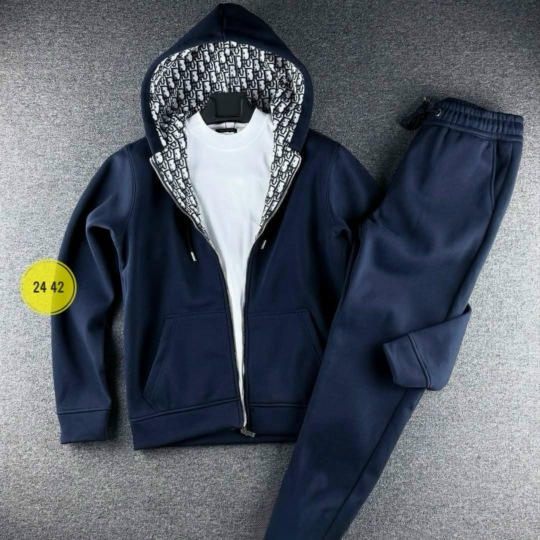 спортивный костюм brunello cucinelli,спортивный костюм,спортивные костюмы на флисе,костюм fendi,костюм спортивный miu miu