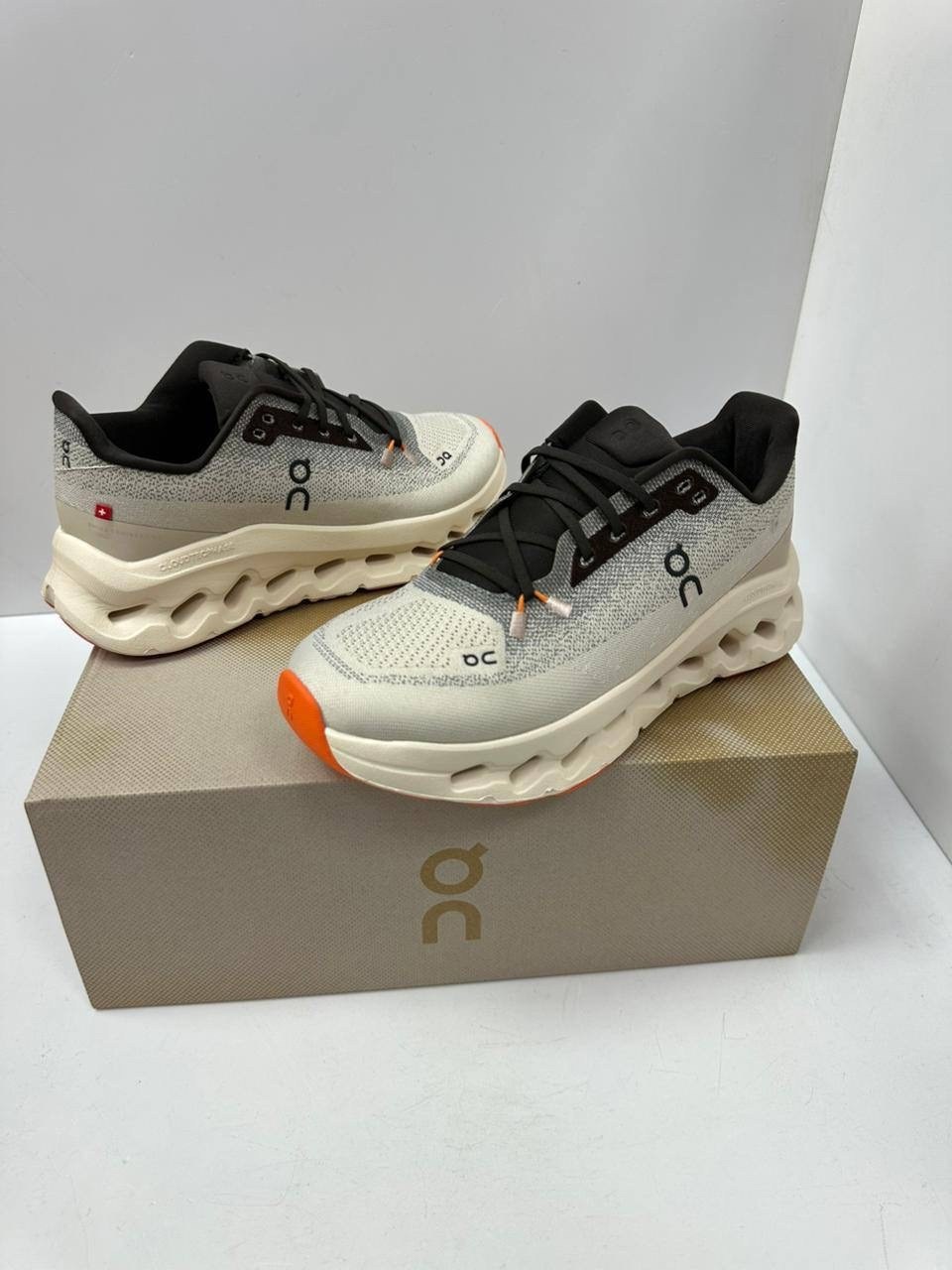 кроссовки,повседневные кроссовки,оригинальные кроссовки,беговые кроссовки,спортивные кроссовки