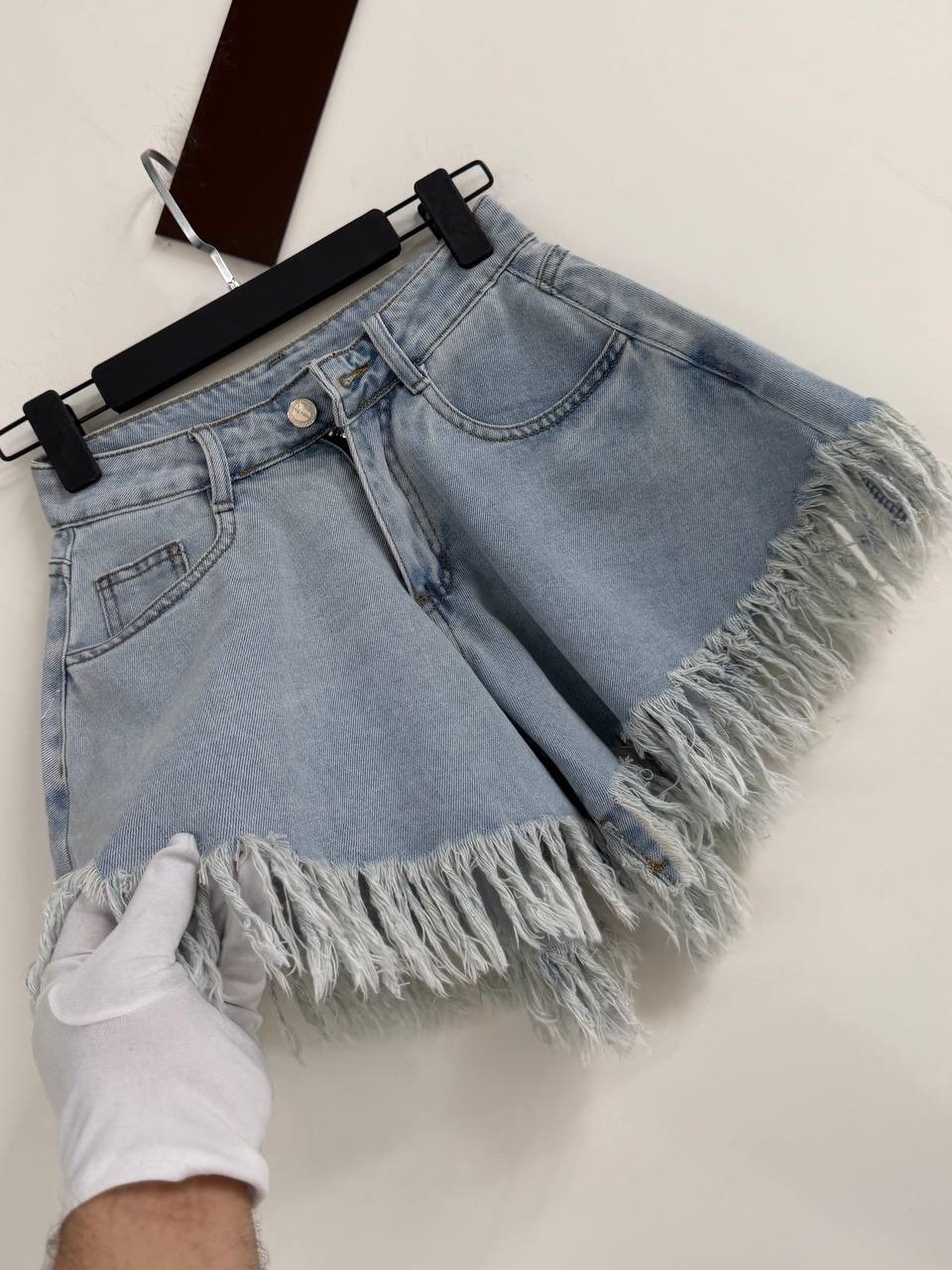 джинсовые шорты с бахромой,джинсовые женские шорты,шорты джинсовые,шорты с бахромой,шорты джинсовые широкие