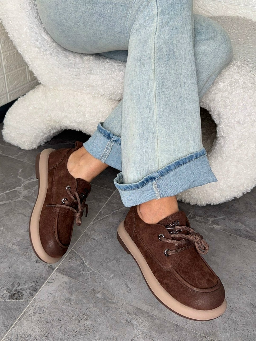 ботинки miu miu,женские ботинки miu miu,замшевые лоферы miu miu на высокий подошве и фирменной фурнитурой,ботинки и полуботинки женские miu miu,женская  miu miu