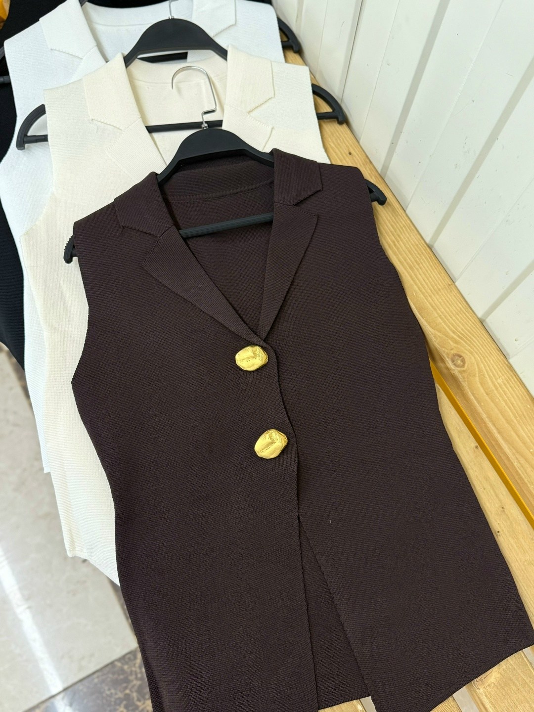 жилетка женская,жилет классический,жилетка вязаная,женские жилеты,вязаные жилеты