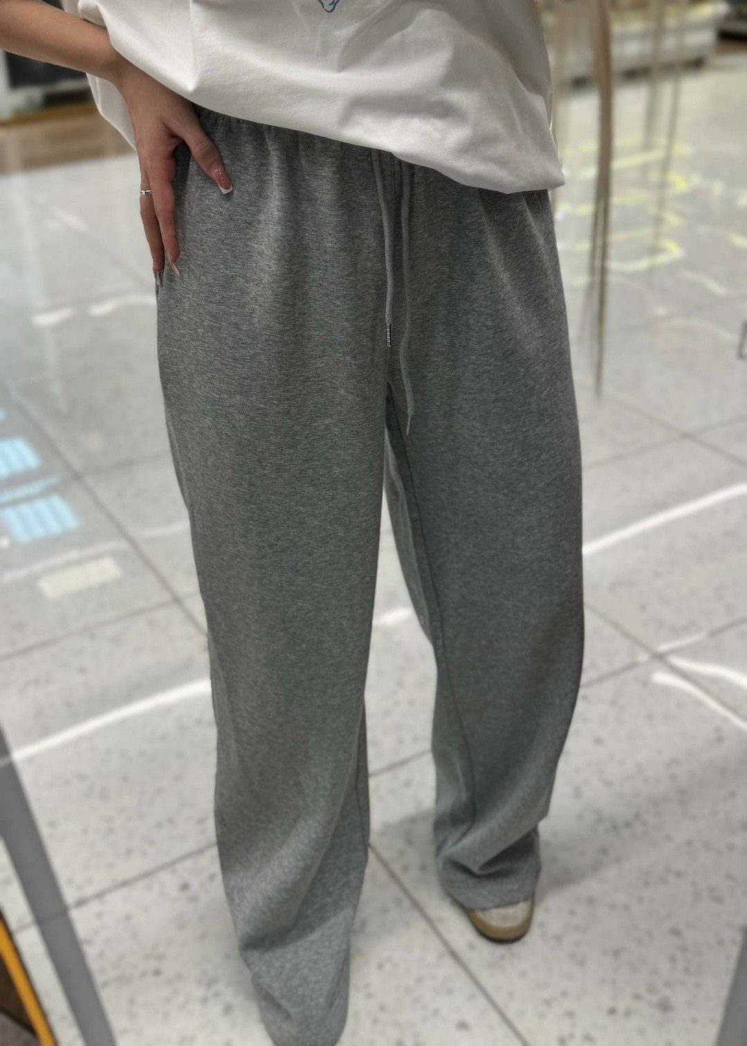 спортивные брюки оверсайз в стиле y2k,брюки спортивные,штаны спортивные,футболки женская оверсайз