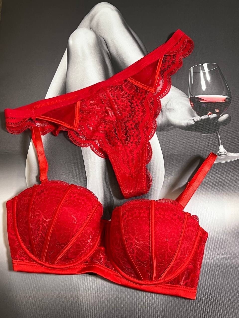 красное нижнее белье,комплект нижнего белья красное,красное кружевное белье,красное нижнее белье женское,комплект нижнего белья