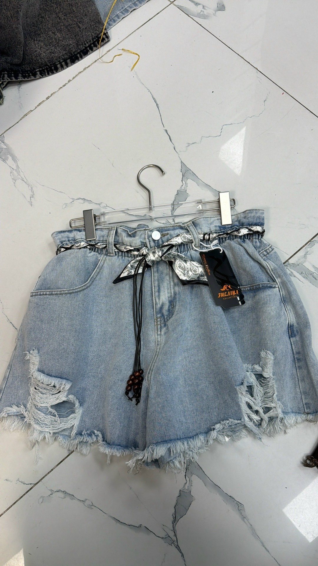 джинсовые шорты,женские шорты,шорты женские джинсовые,коричневые джинсовые шорты,повседневные шорты