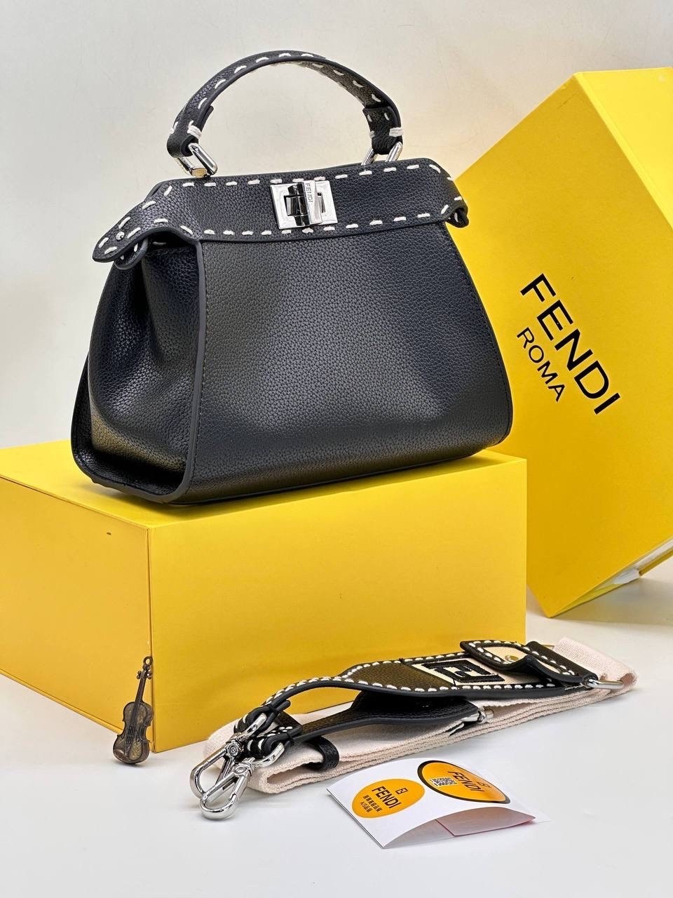 сумка fendi,сумка фенди,женская сумка fendi,сумка fendi peekaboo,fendi сумка на плечо