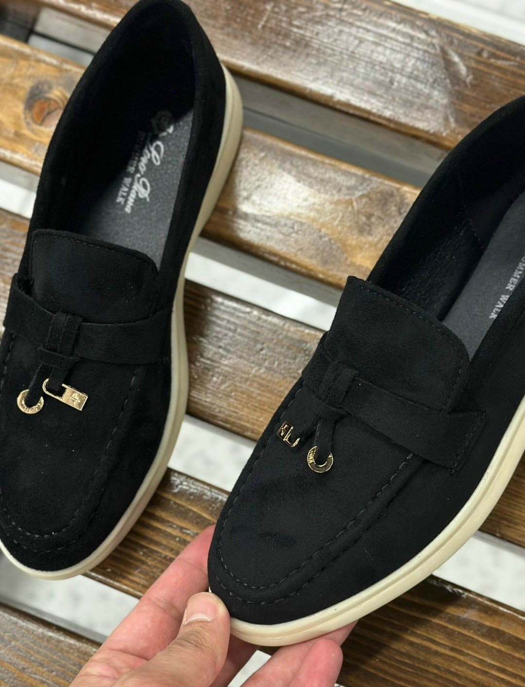 ,лоферы loro piana,лоферы из натуральной замши loro piana premium shoes,лоферы loro piana женские,женские бежевые замшевые лоферы loro piana open walk