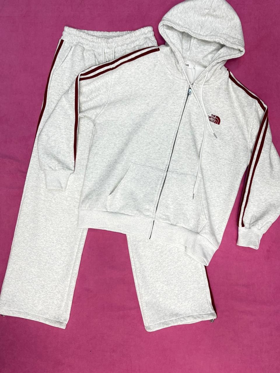 спортивный костюм,спортивный костюм celine,костюм спортивный женский,белый спортивный прогулочный костюм гуччи gucci,спортивный костюм gucci женский