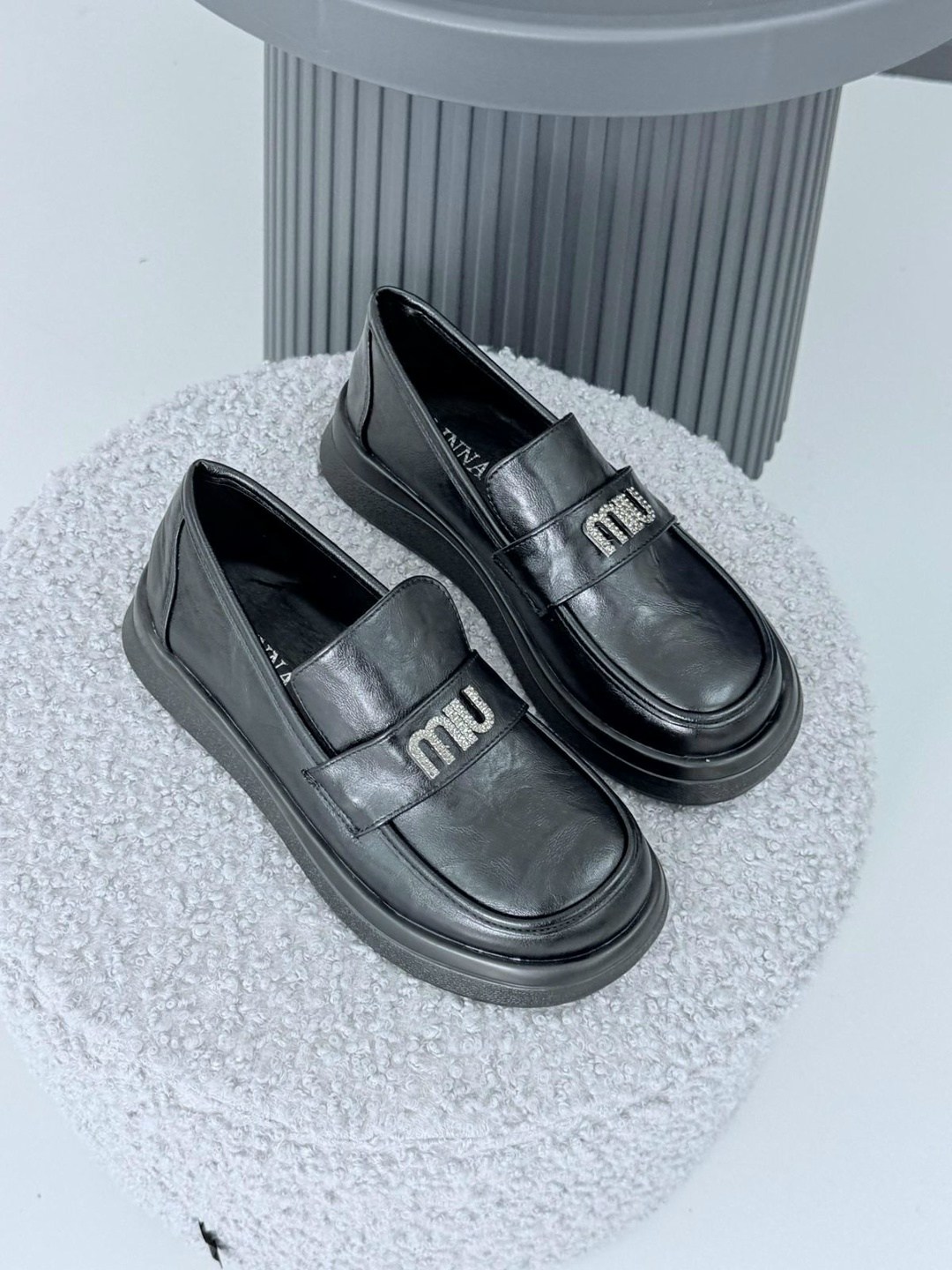 ,женские демисезонные лоферы,лоферы женские,женская ,лоферы для девушки