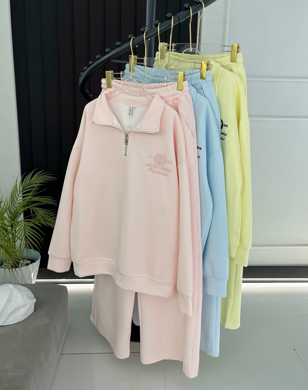 спортивный костюм двойка sporty&rich w suits,женский спортивный костюм,спортивный костюм с брюками на кулиске tennis club w suits цвет лимонный желтый,спортивный костюм,женский костюм