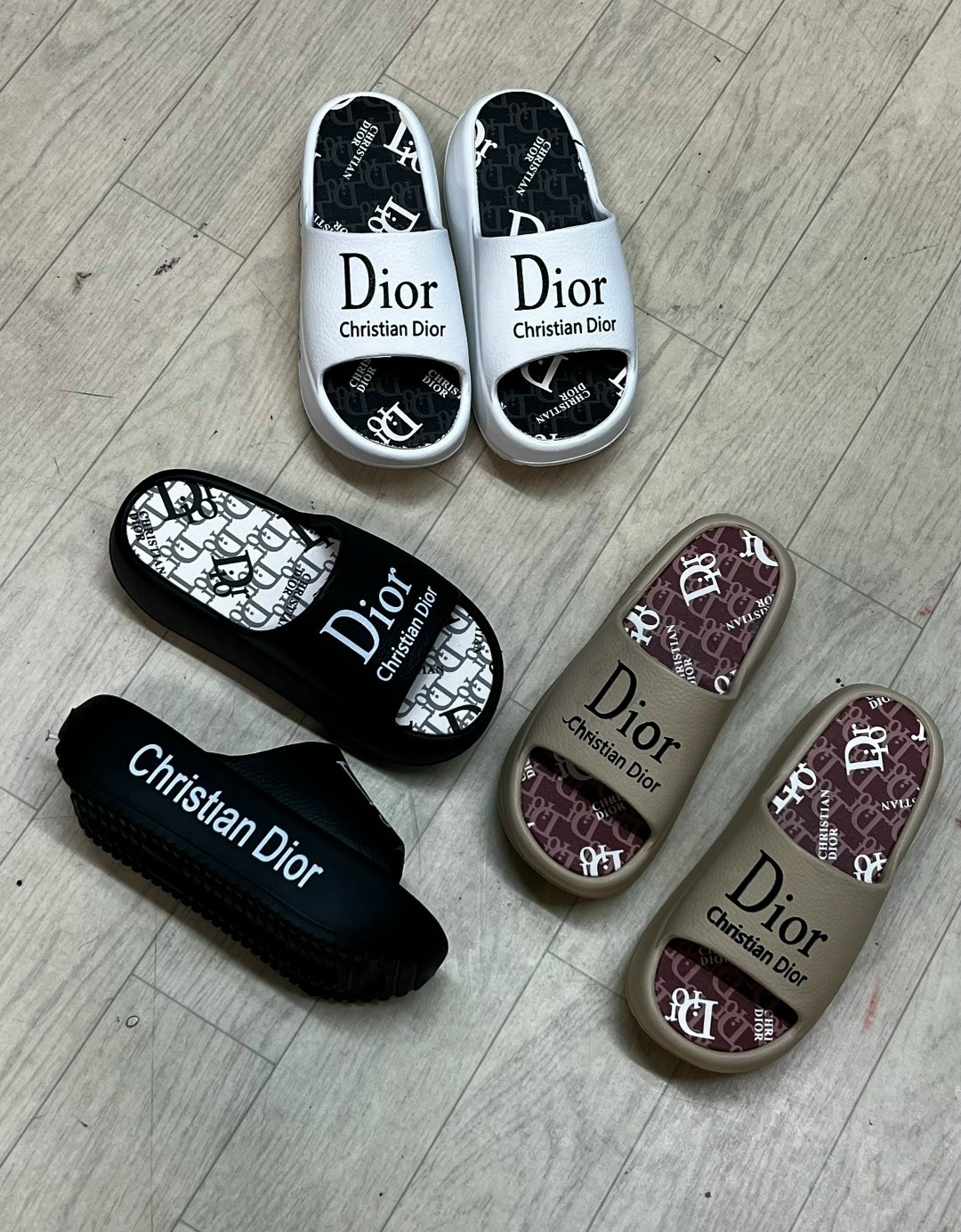 мужские шлепки christian dior,,шлепанцы christian dior,тапки диор,dway шлепанцы dior