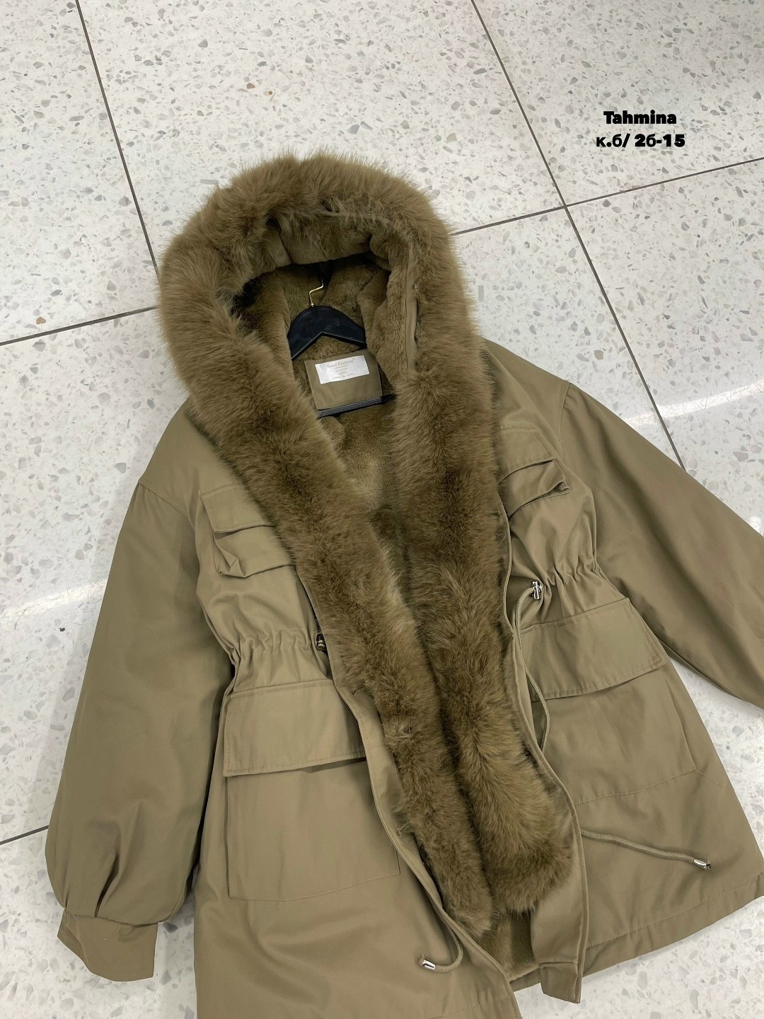 женская зимняя куртка,зимняя куртка,женский пуховик,женский пуховик с отделкой из меха песца 31447 чёрный,женский пуховик с отделкой из меха песца