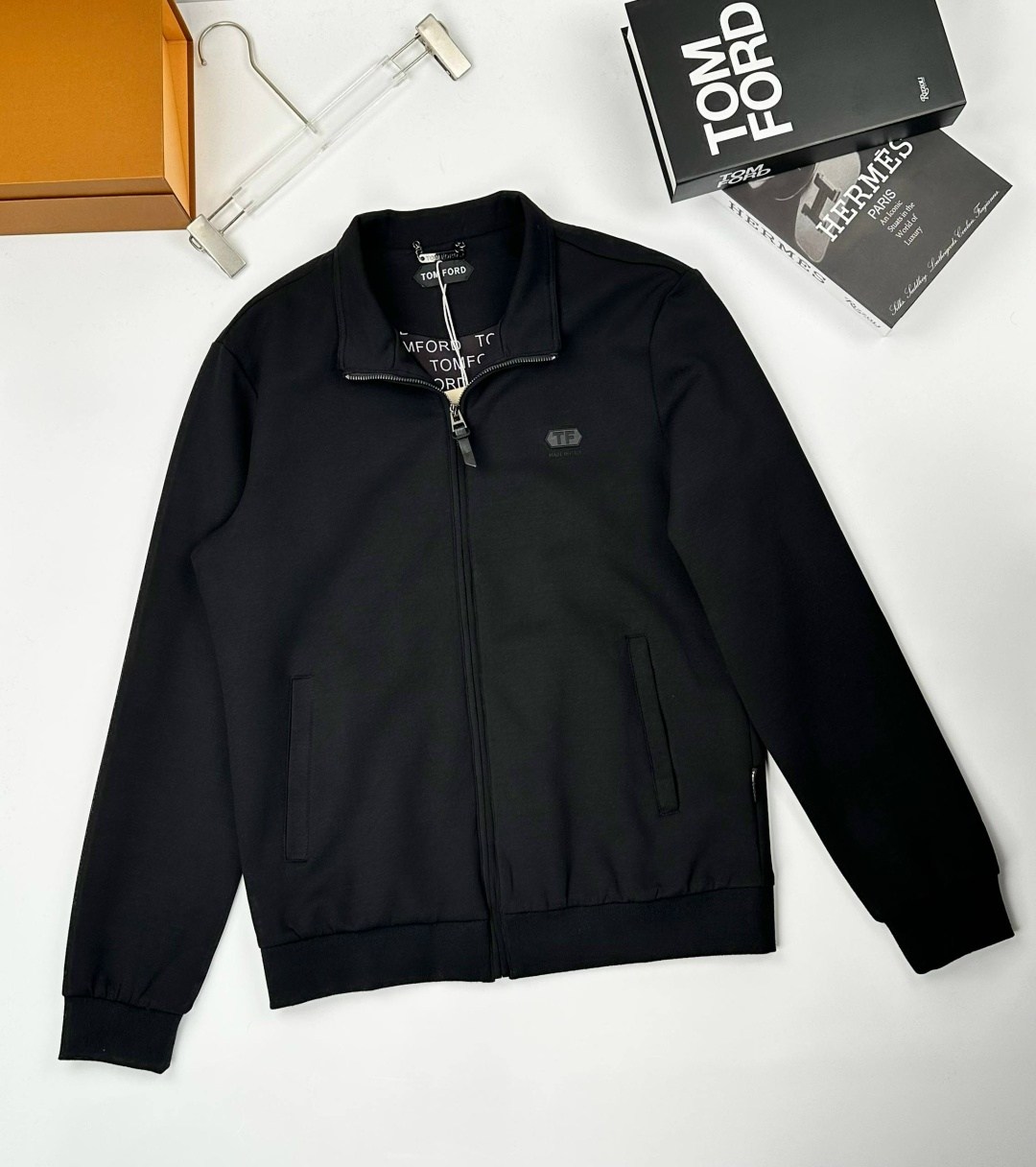 костюм спортивный мужской tom ford,спортивный костюм dolce gabbana,спортивный костюм boss,мужской спортивный костюм,спортивный костюм для мужчин