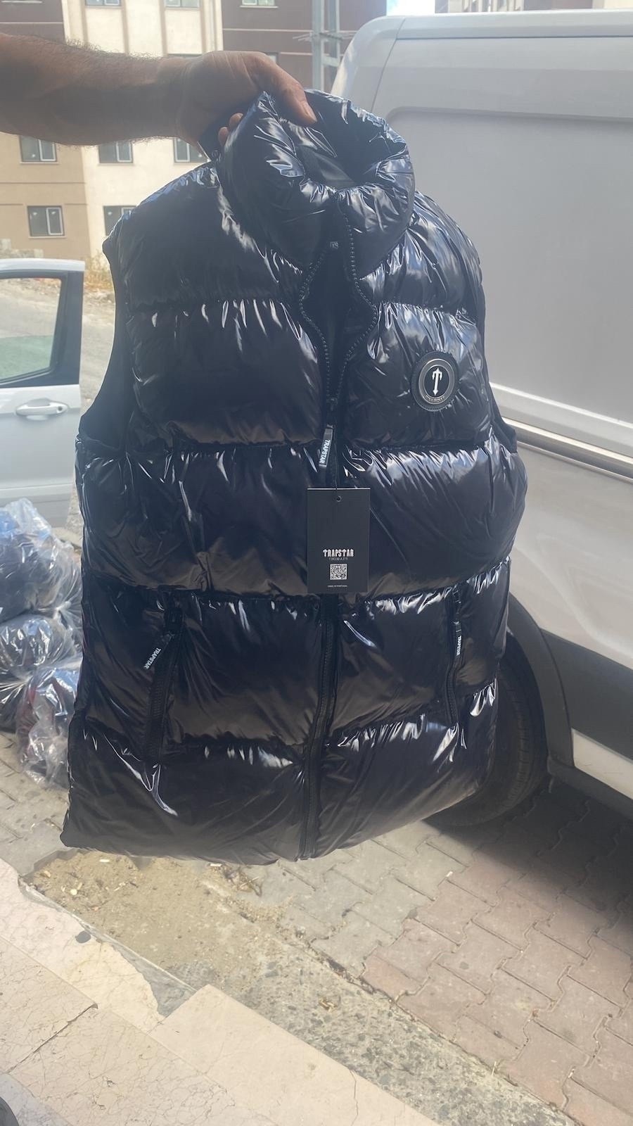 жилетка moncler,жилет монклер мужской,жилетка монклер,жилетка,жилет