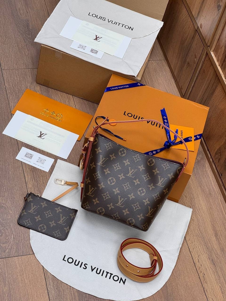 cумка louis vuitton,сумка женская louis vuitton,louis vuitton monogram,сумка луи виттон,louis vuitton сумка на плечо