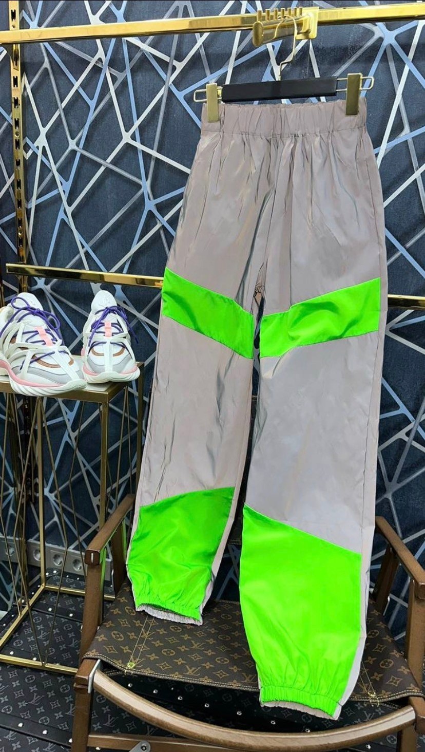 спортивные штаны светоотражающие женские,штаны адидас светоотражающие,юность светоотражающие штаны,женские спортивные штаны,спортивные брюки