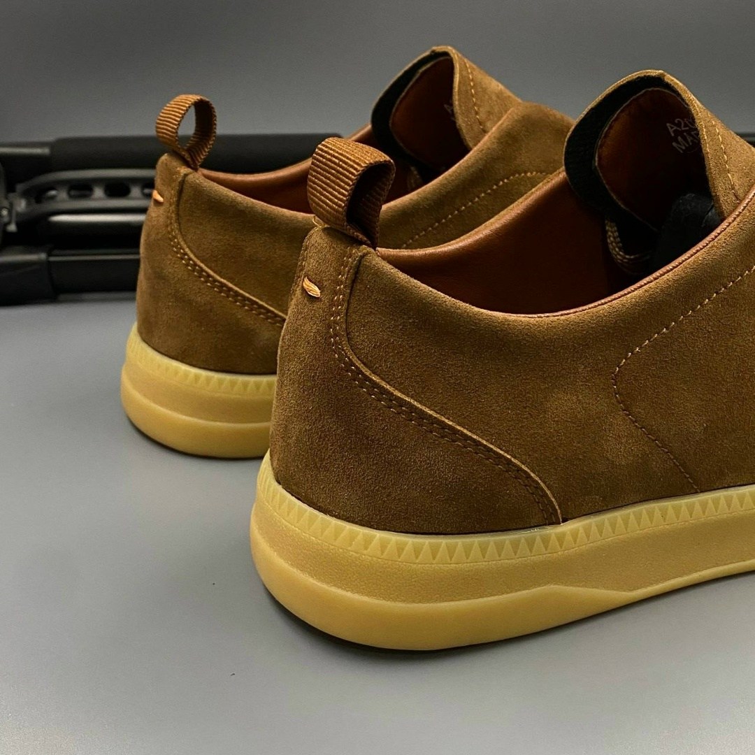 обувь,мужская обувь,замшевые кроссовки,спортивная обувь,замшевая обувь