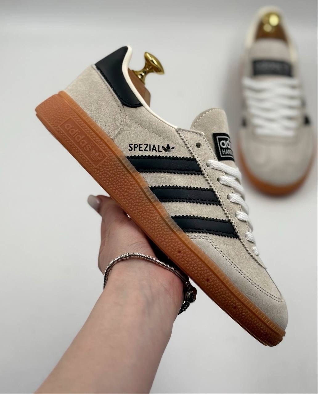 кроссовки adidas spezial,кроссовки adidas handball spezial,кроссовки adidas spezial moscow,кеды adidas spezial,кроссовки adidas originals handball spezial