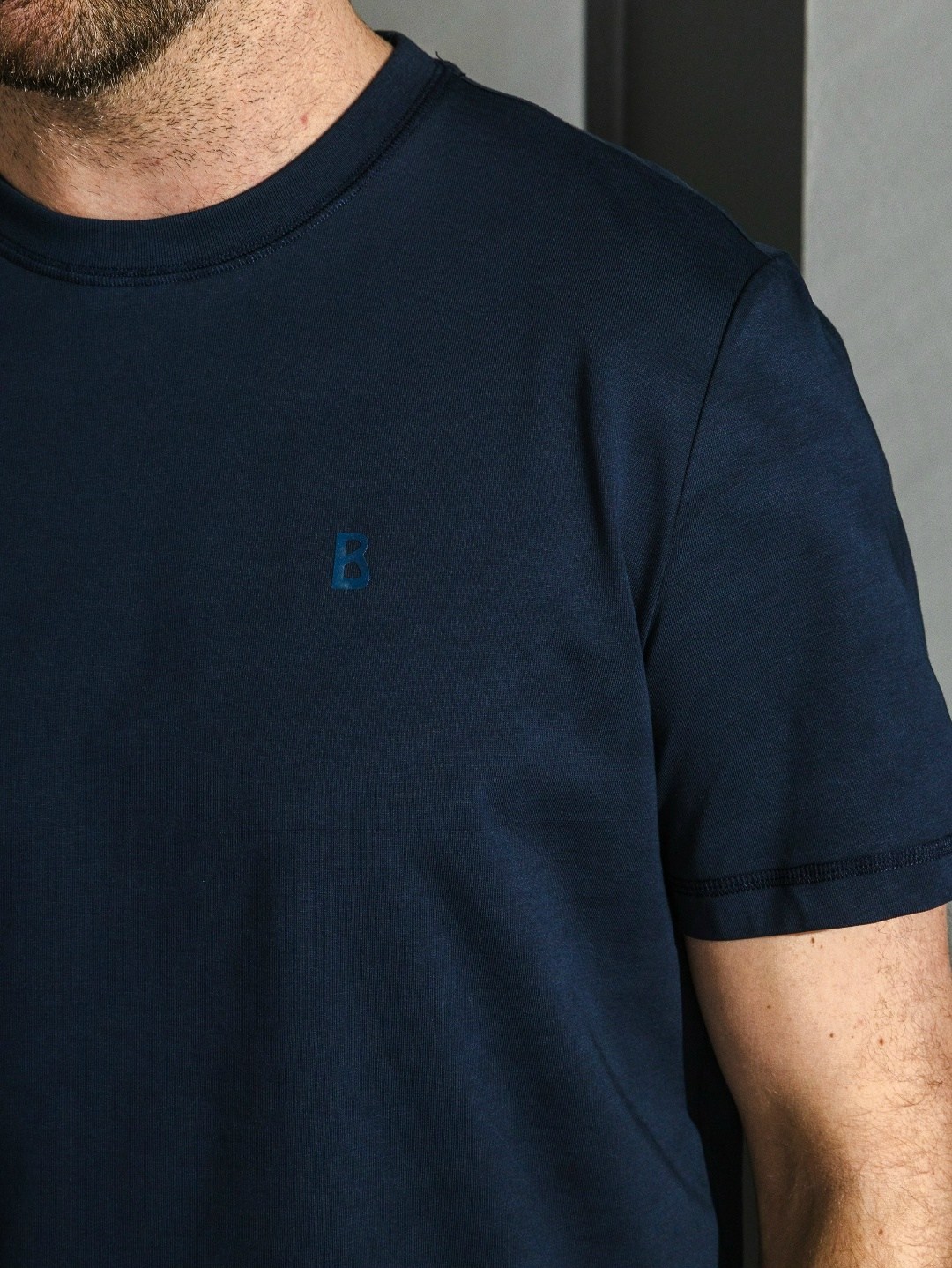 мужская футболка,футболка,классическая мужская футболка,универсальные футболки,мужская футболка поло