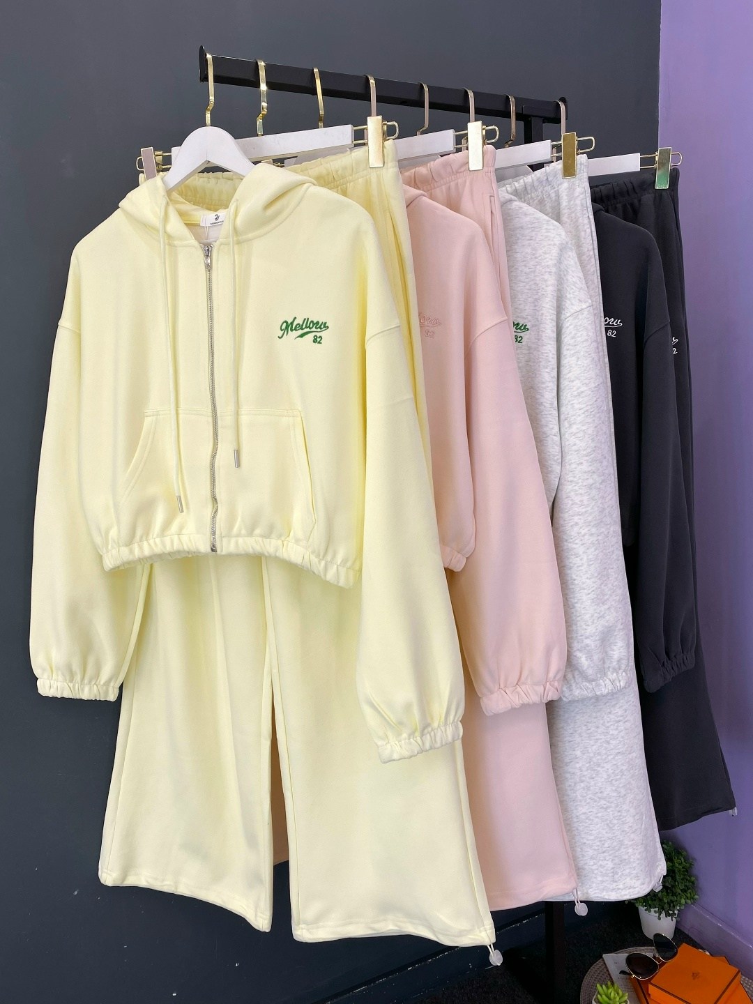 костюм спортивный,женский спортивный костюм,костюм женский,розовый костюм,велюровый костюм