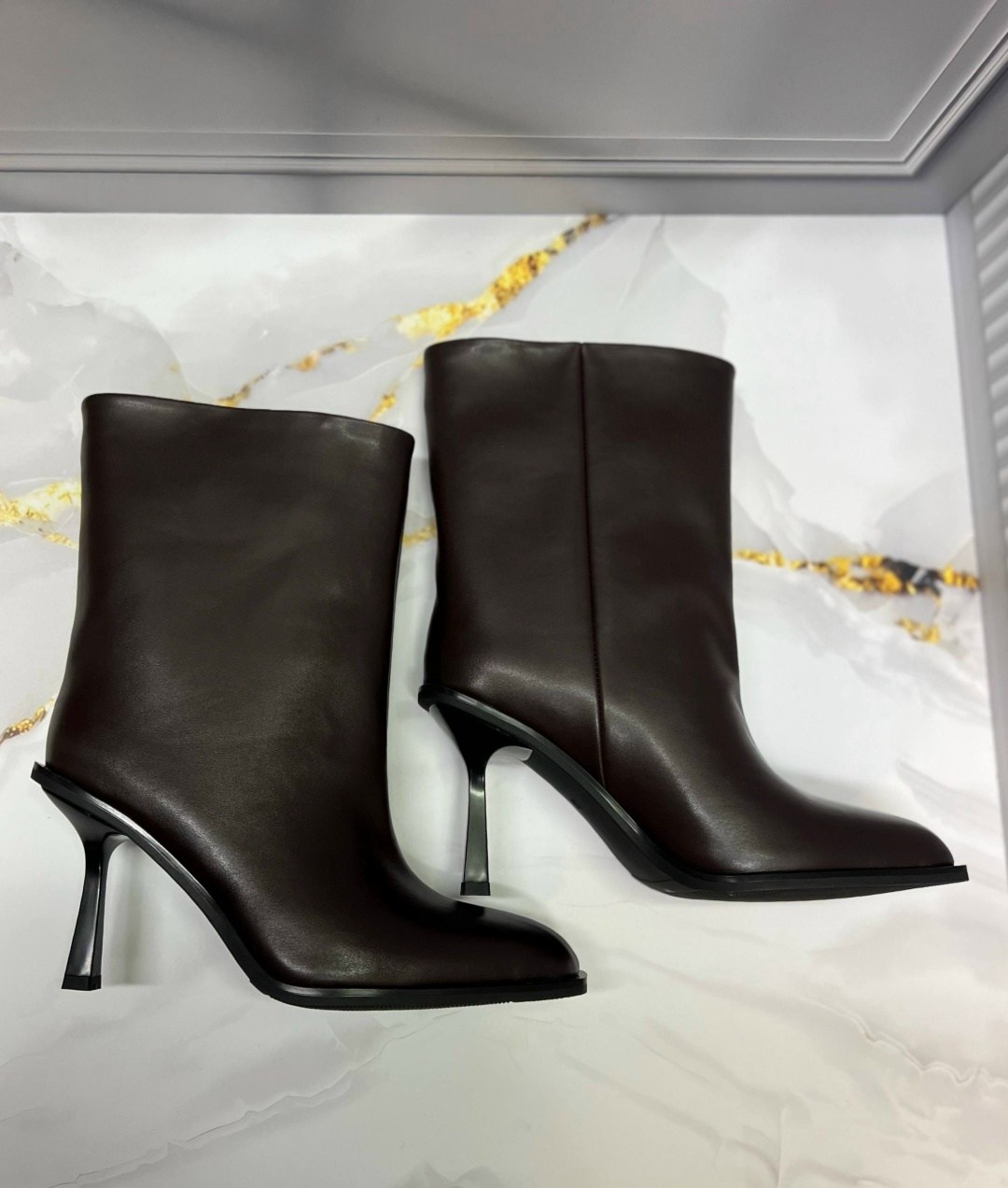 ,ботильоны женские,женская ,кожаные ботильоны,ботильоны баленсиага