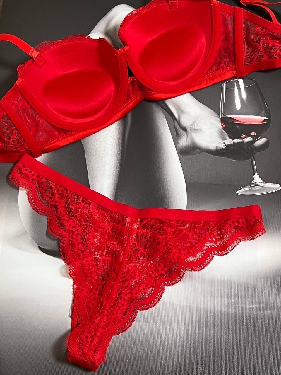 красное нижнее белье,комплект нижнего белья красное,красное кружевное белье,красное нижнее белье женское,комплект нижнего белья