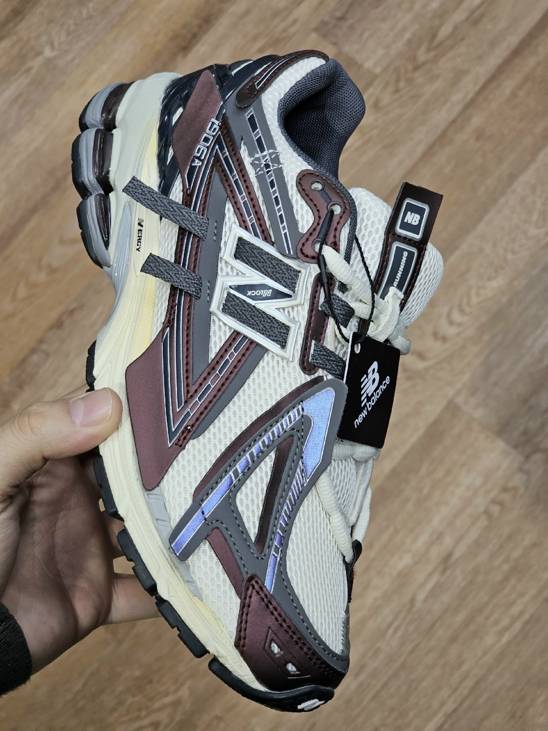 женские кроссовки balenciaga runner серебристые,кроссовки,кроссовки new balance 1906,кроссовки new balance,баленсиага кроссовки женские