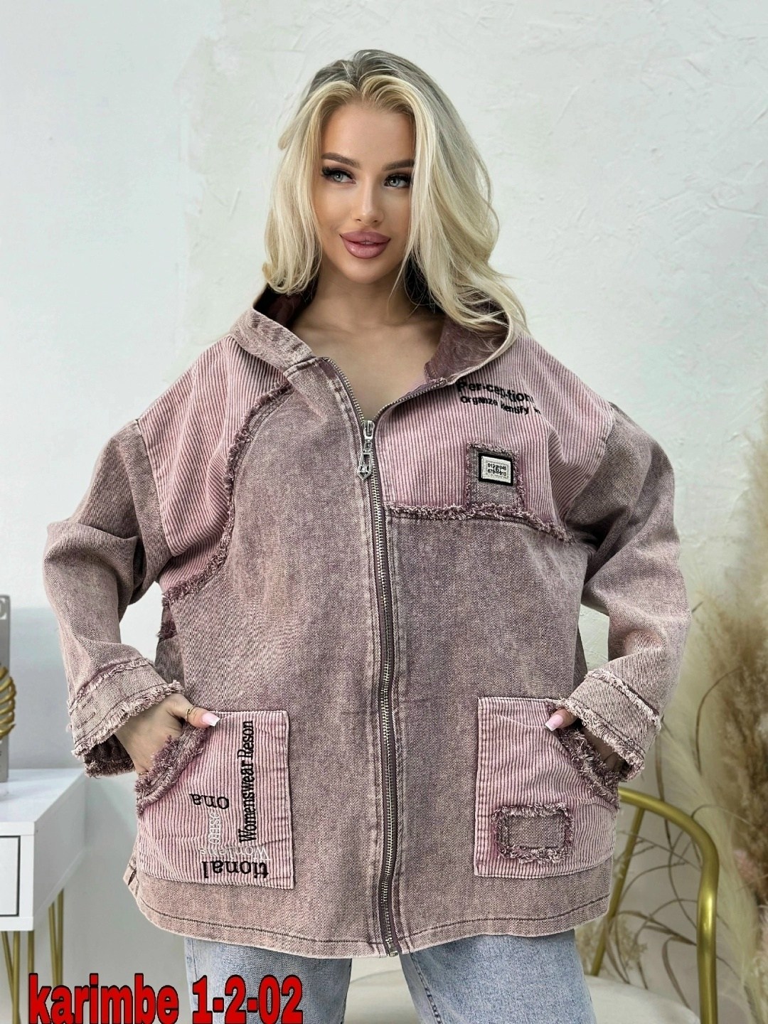 куртка джинсовая оверсайз,джинсовая куртка оверсайз с капюшоном,куртка джинсовая женская с капюшоном,женская джинсовая куртка большого размера,джинсовая куртка с капюшоном