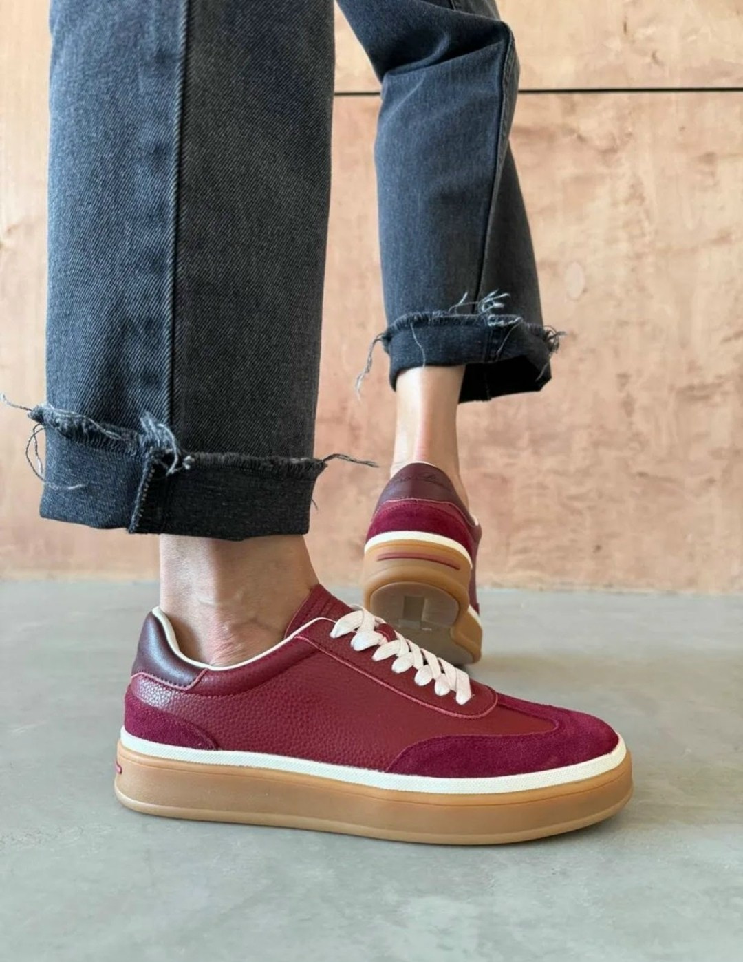 ,бордовые кеды,кеды диор бордовые,кеды замшевые,adidas кеды бордовые