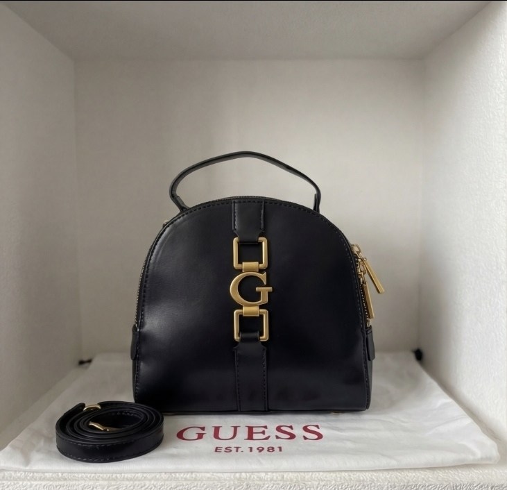 женская сумка guess,сумка guess,сумка guess сумка guess,guess сумка на плечо,сумка шоппер guess повседневная спортивная на