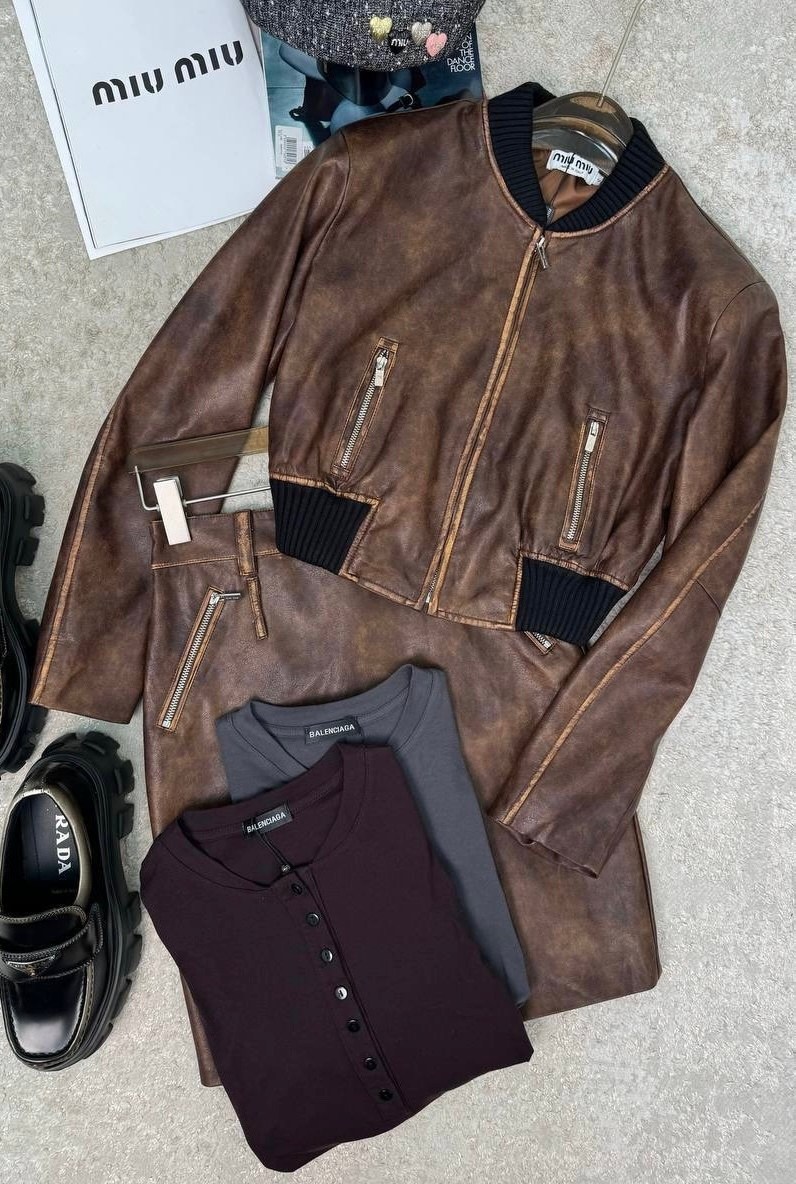 куртка кожаная,стильные куртки,кожаная женская куртка,женский костюм двойка miu miu