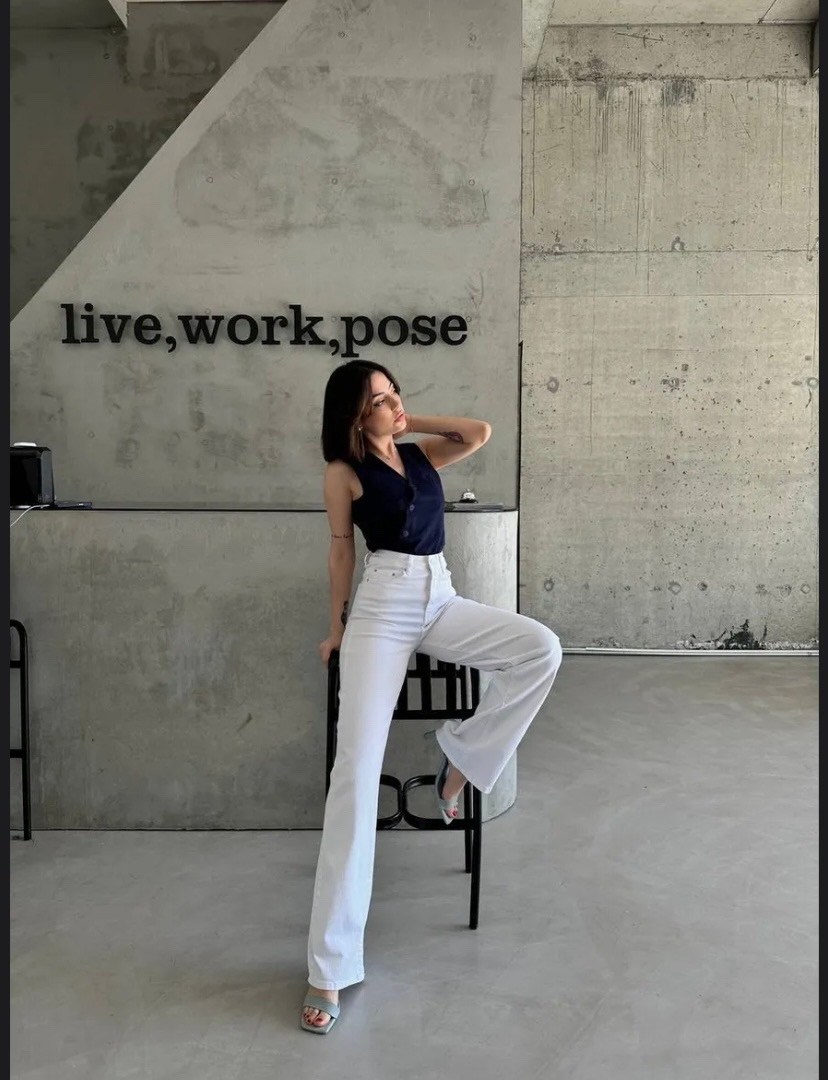 джинсы женские,брюки джинсы,белые джинсы,белые брюки,джинсы клëш