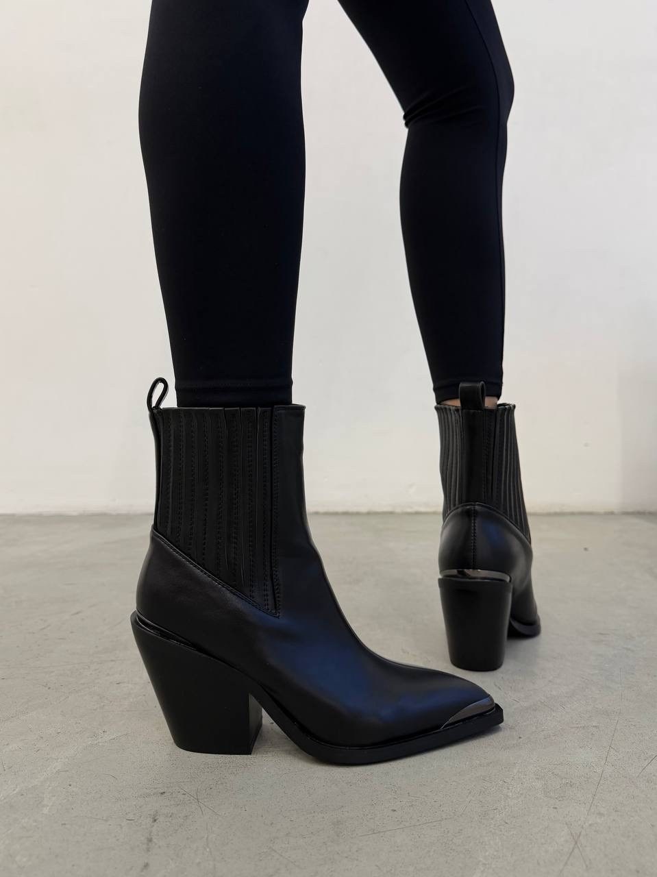 ,ботинки-казаки со скошенным каблуком befree, женская,женские ботильоны,ботильоны казаки