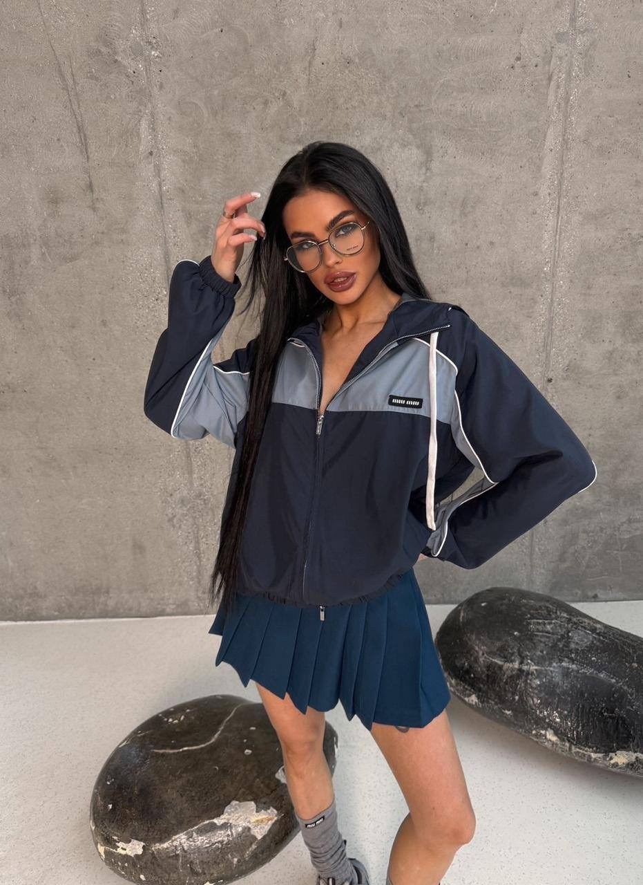 куртка бомбер,куртка женская,спортивная куртка,одежда модная