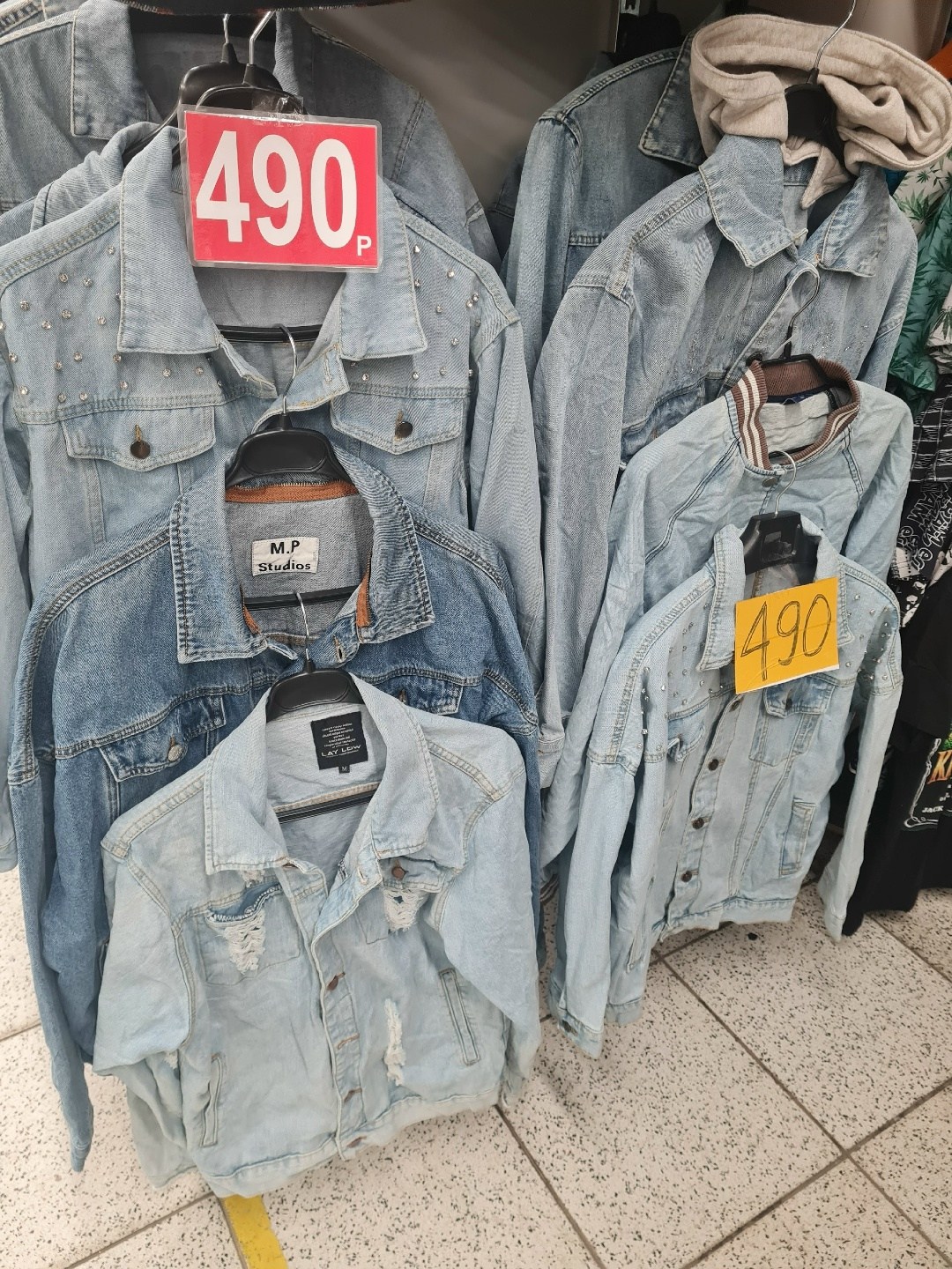 джинсовая куртка,джинсы женские,образ с джинсовкой,джинсах,голубые джинсы