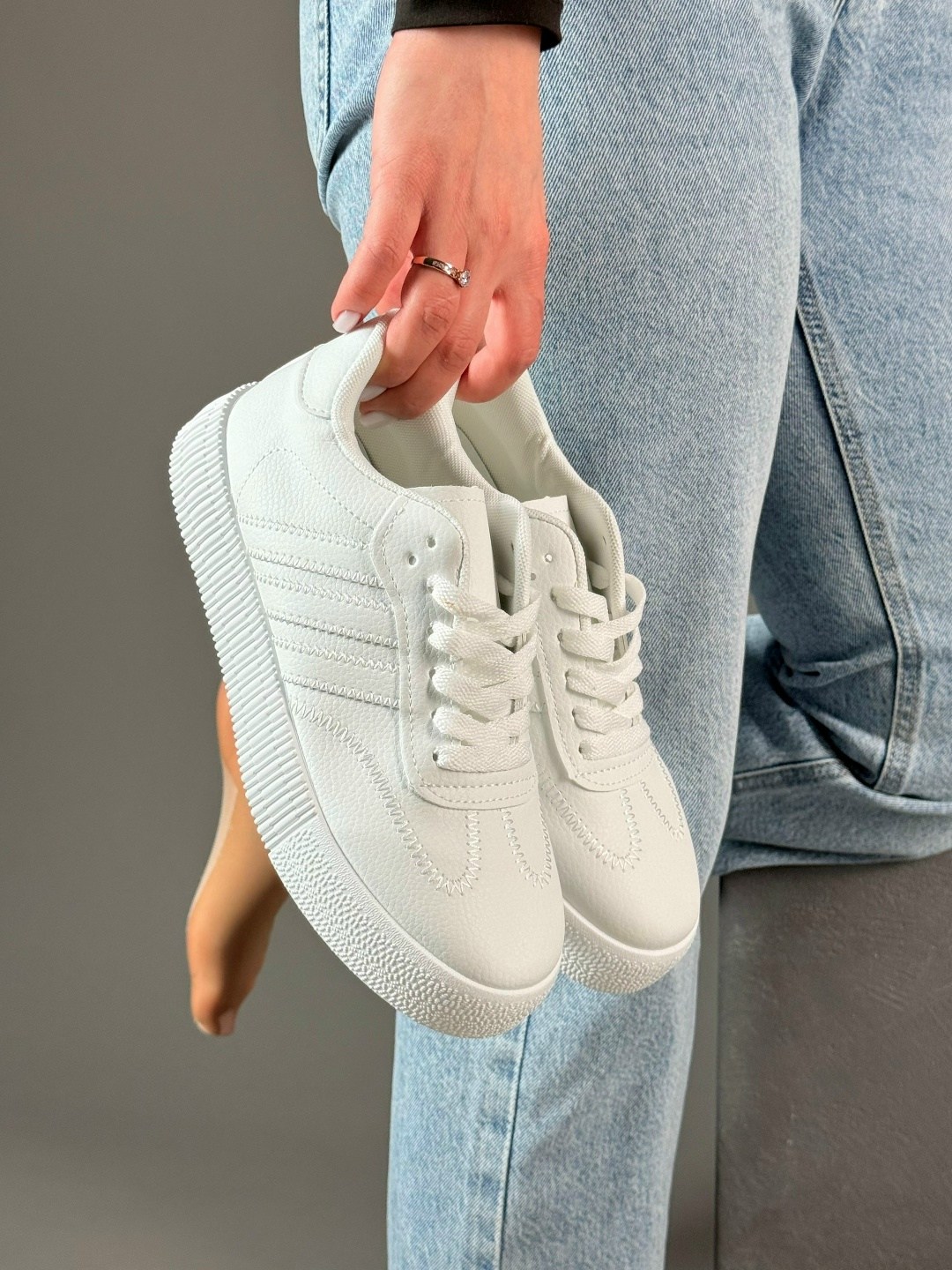 ,женские кроссовки adidas,кроссовки женские,белые кроссовки,кроссовки адидас женские