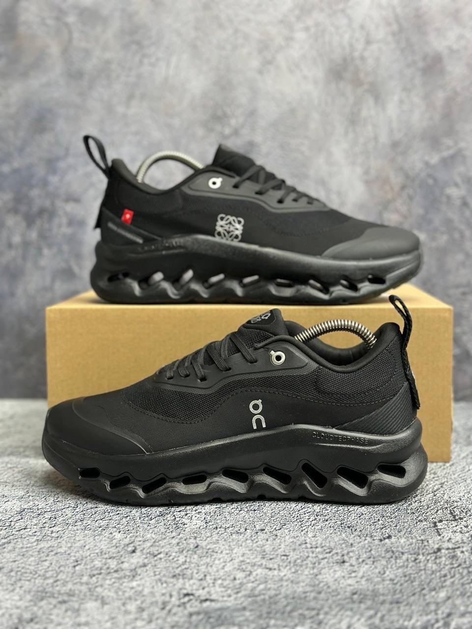 беговые кроссовки cloud hi водонепроницаемые черные on,кроссовки,черные кроссовки,кроссовки loewe,мужские кроссовки