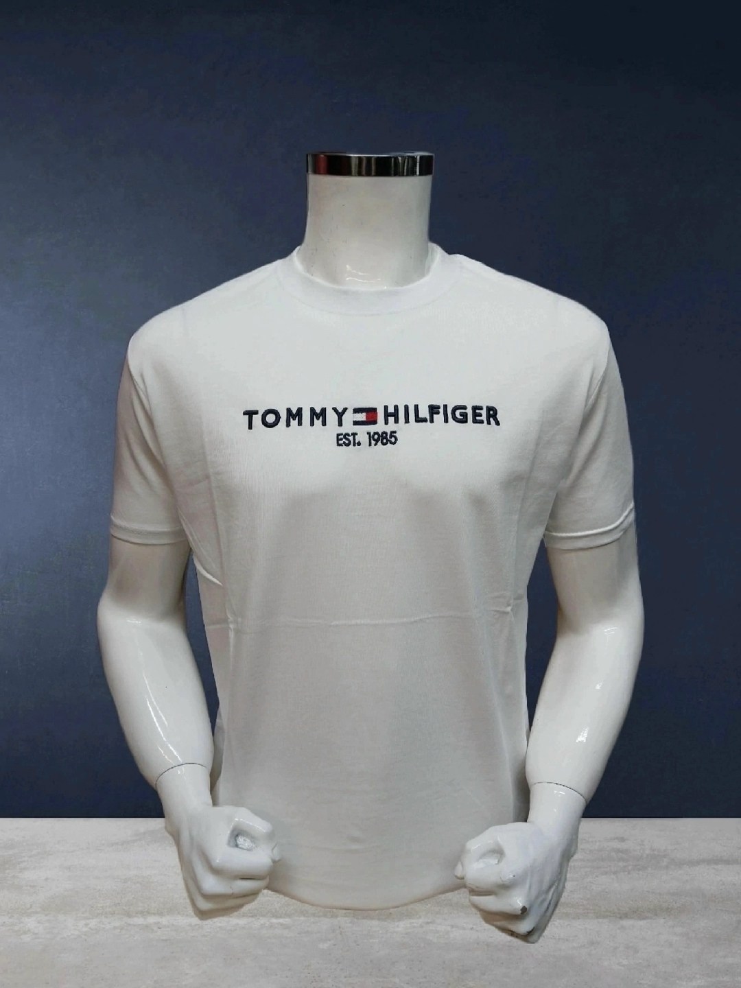 мужская футболка tommy hilfiger,футболка томми хилфигер мужские оригинал белая,футболка томми хилфигер мужские белая,футболка томми хилфигер реплика,футболка tommy hilfiger