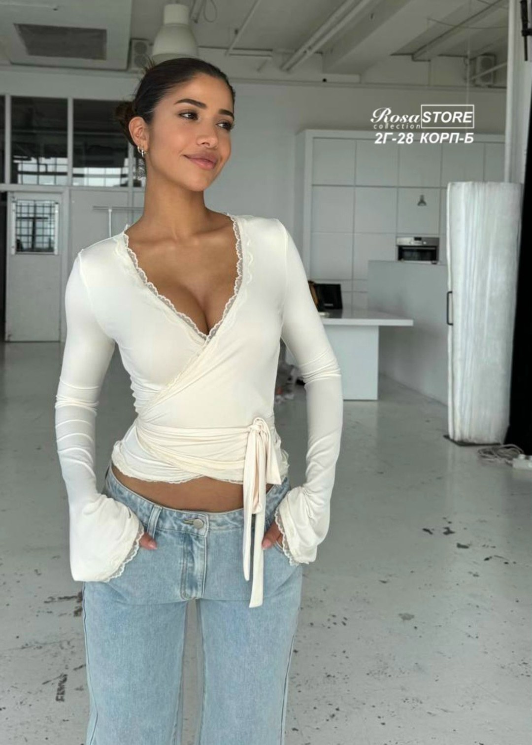 лонгслив в рубчик с рукавами клеш studenkova,лонгслив женские,лонгслив укороченный в рубчик облегающий с рукавами клеш studenkova,кофта женская,лонгслив укороченный в рубчик облегающий с рукавами клеш