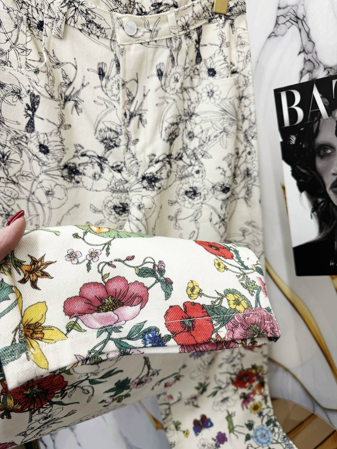 пижама с брюками кремовая с цветочным принтом,брюки с цветочным принтом,женские широкие брюки,брюки с принтом,шелковые брюки