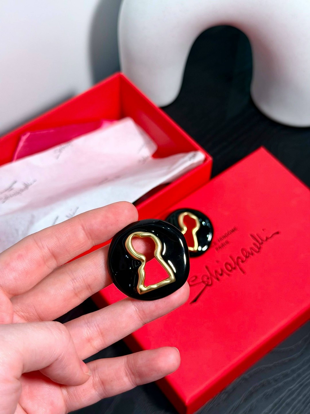 серьги yves saint laurent,брендовые серьги,модные серьги,серьги украшения,серьги для женщин