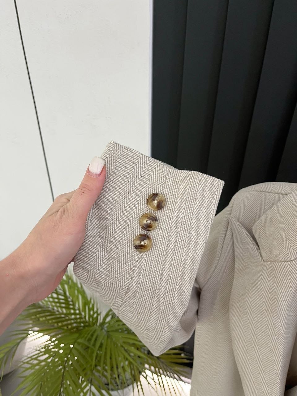 стильные костюмы,женский брючный костюм,костюм тройка женский,костюм классический,деловой брючной костюм