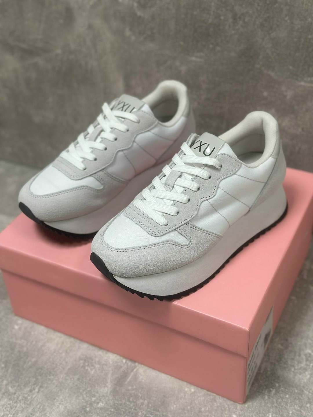 женские кроссовки,кроссовки,брендовые кроссовки,кроссовки armani exchange,кроссовка