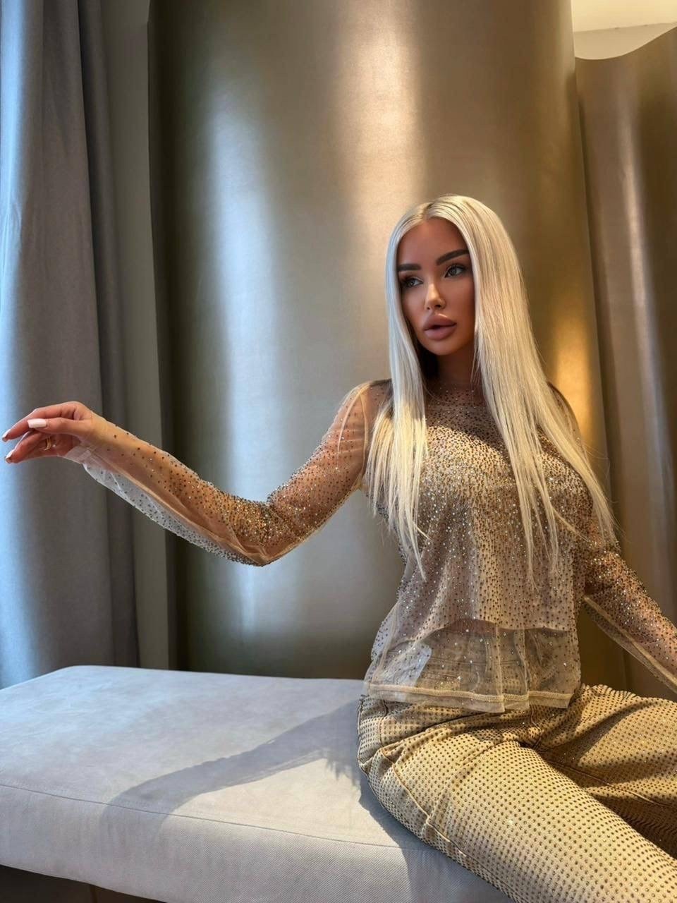 женская сексуальная сетчатая прозрачная футболка с блестящими стразами в сеточку,женская сексуальная сетчатая прозрачная футболка с блестящими стразами в сетку,модные наряды,кофта сетка блестящая,топ