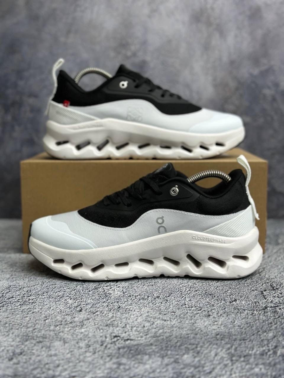 кроссовки loewe,кроссовки,кроссовки унисекс,кроссовки для бега,мужские кроссовки