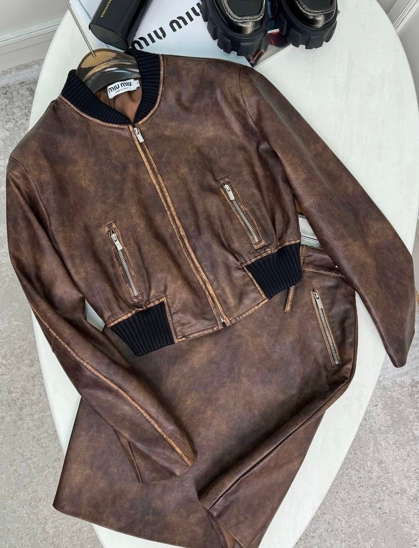 куртка кожаная,стильные куртки,кожаная женская куртка,женский костюм двойка miu miu