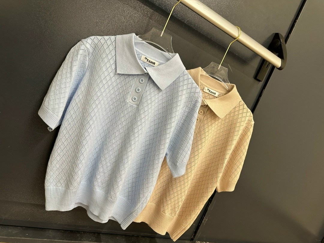 бежевый джемпер,джемпер поло,поло рубашка,вязаное поло,трикотажная рубашка