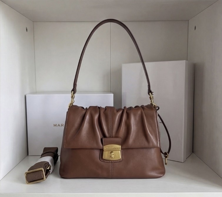 сумка,сумка женская,женская черная сумка,женская сумка через плечо,кожаная сумка женская