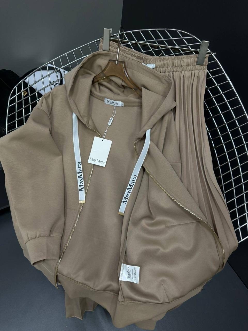 трикотажные костюмы,трикотажный костюм с юбкой,мода модная,женский трикотажный костюм