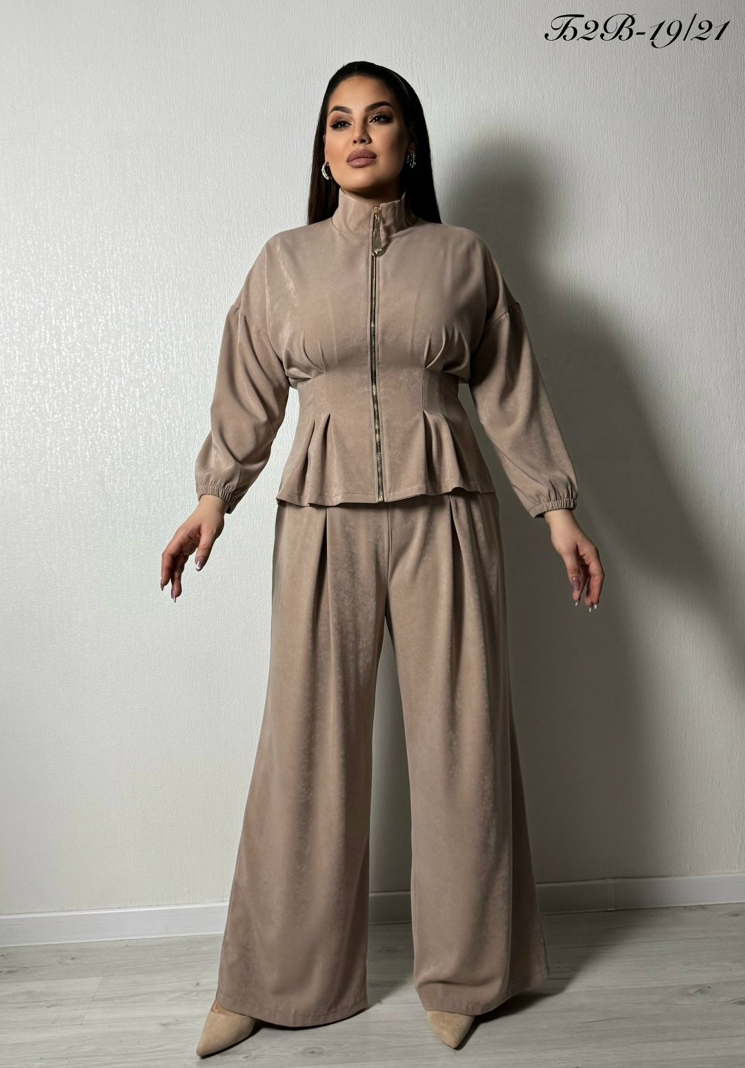 брючный костюм,костюм женский,брючный костюм женский,костюм бежевый,костюм трикотажный
